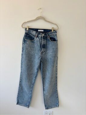 Beto Simone Light Wash High-Rise Jeans